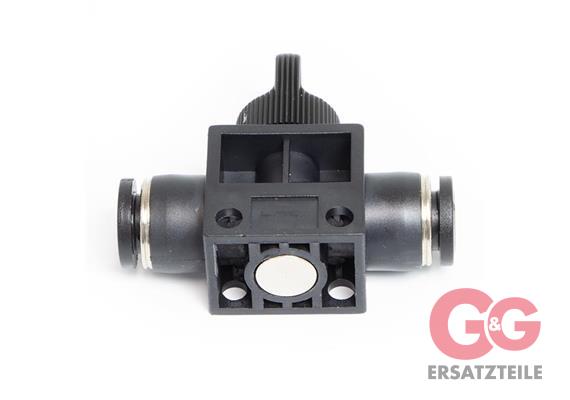 Plastic connector with valve