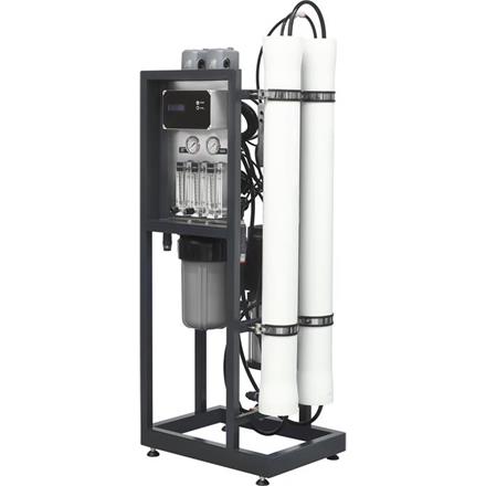 G&G reverse osmosis system with two pressure pipes 500 L/hour permeate